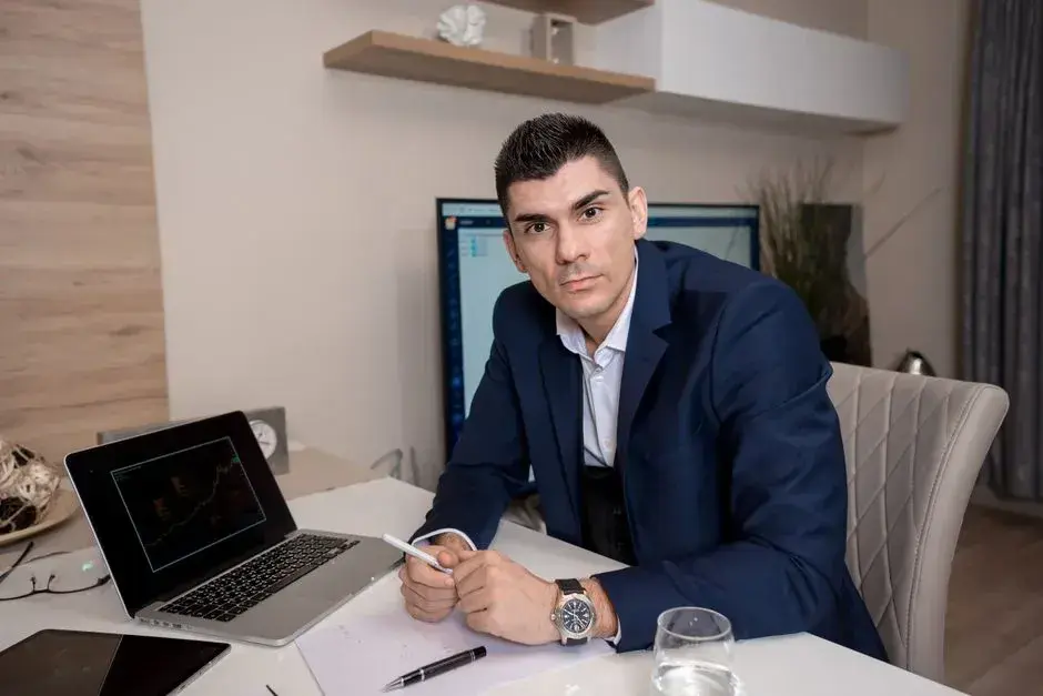 Ionuț Pucheanu: De ce PSD și PNL ar trebui să colaboreze