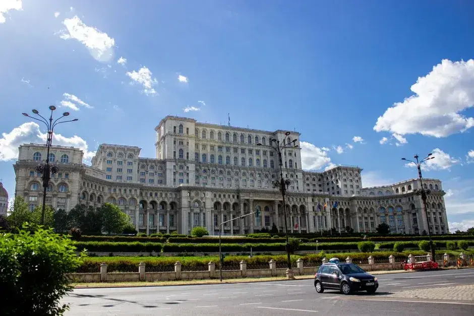 Noul premier al României: așteptări și incertitudini politice