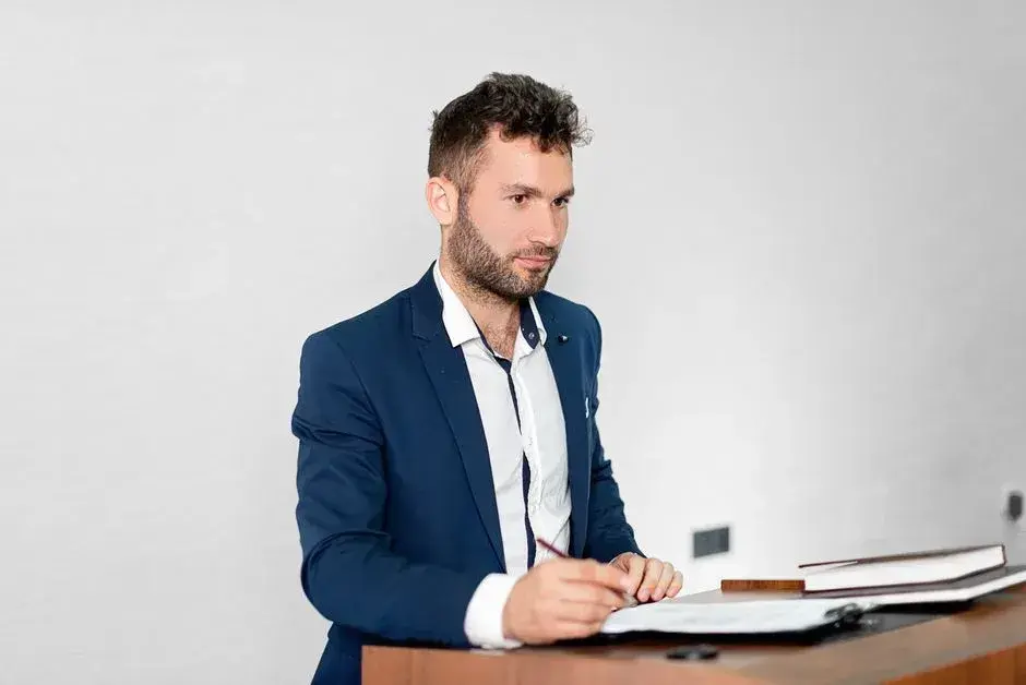 Prefectul USR Timiș, în centrul unei ample investigații a procurorilor europeni
