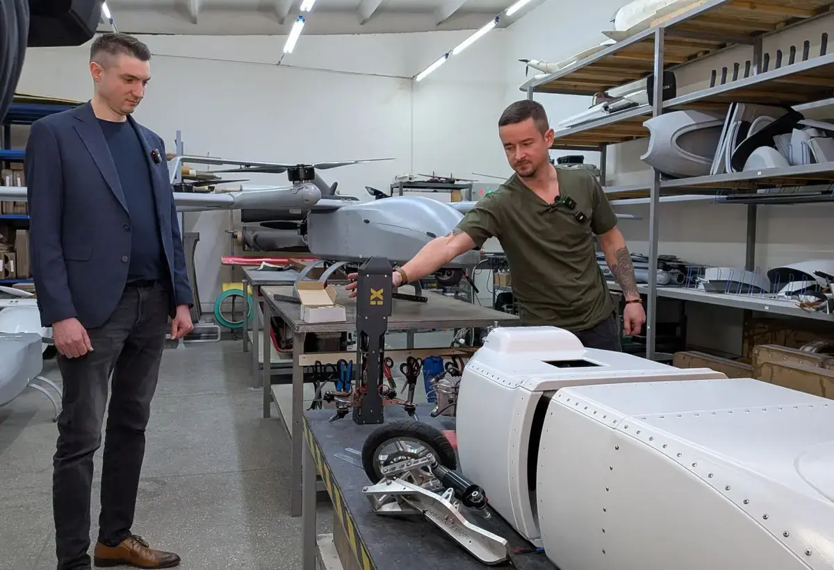 România produce drone specializate care pot vâna alte drone