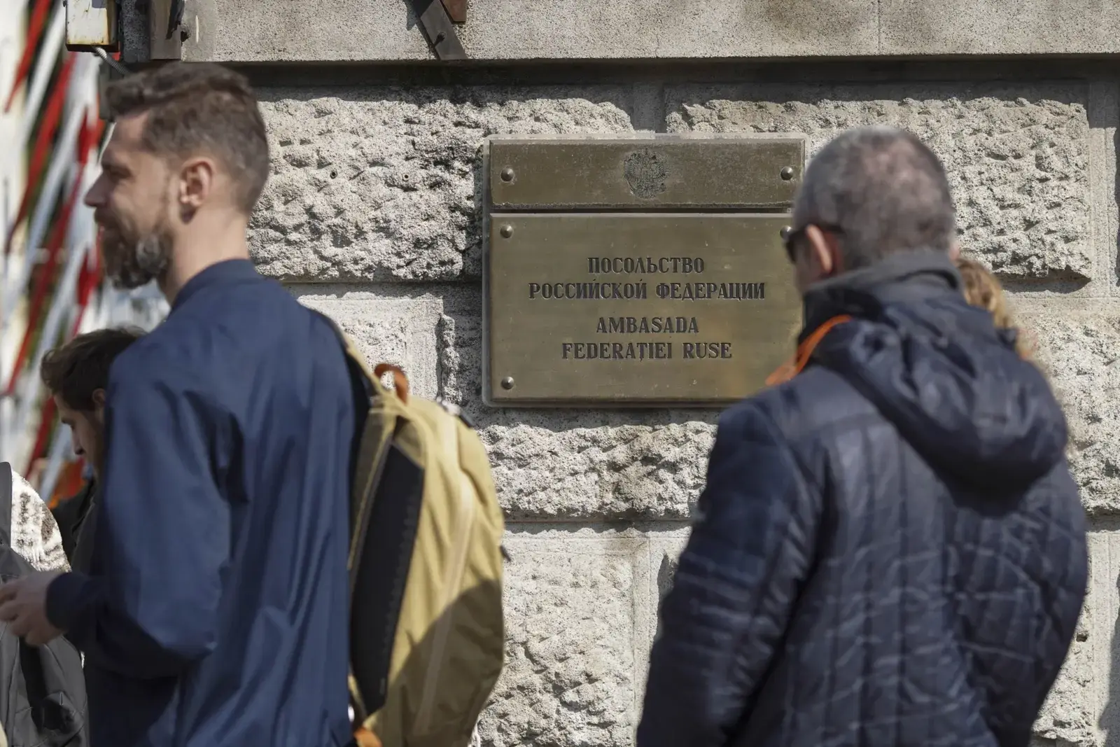 Ambasada Rusiei acuză presa românească de „imaginație excesivă” după arestarea suspectului de spionaj