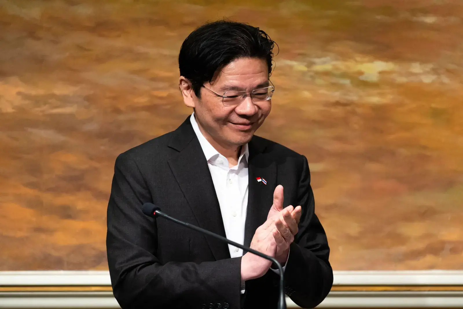 Guvernul Singapore crește salariile miniștrilor cu un milion de dolari