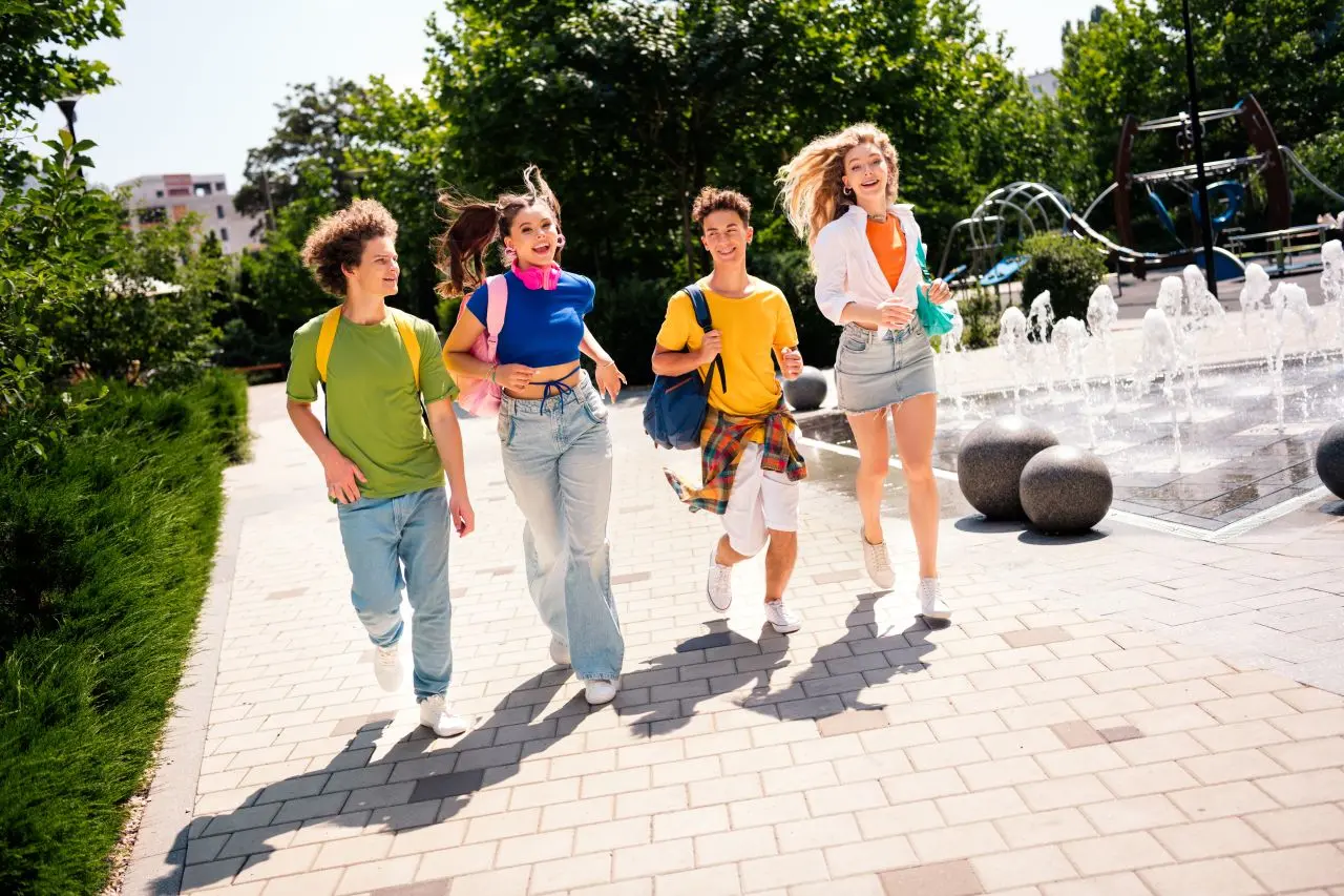 Bătălia pentru tineret: 10 orașe intră în cursa pentru titlul din 2028!