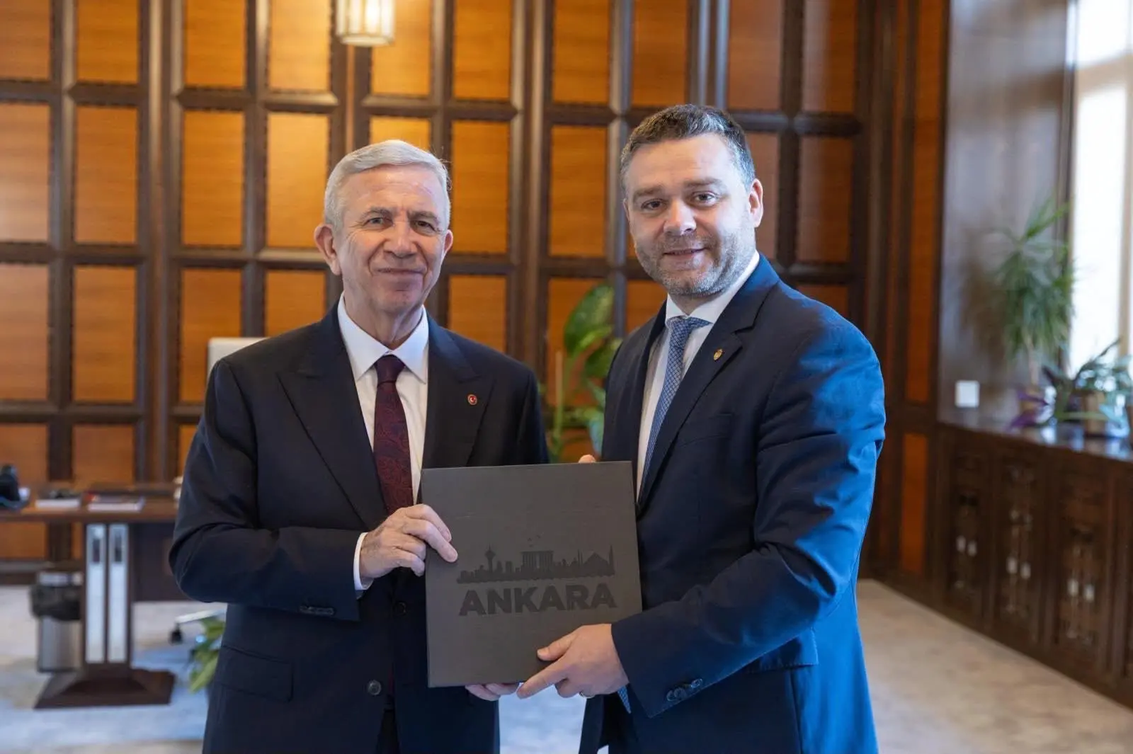 Ciprian Ciucu: Primarul Ankarei apreciază clădirile noastre istorice și va trebui să le consolidăm