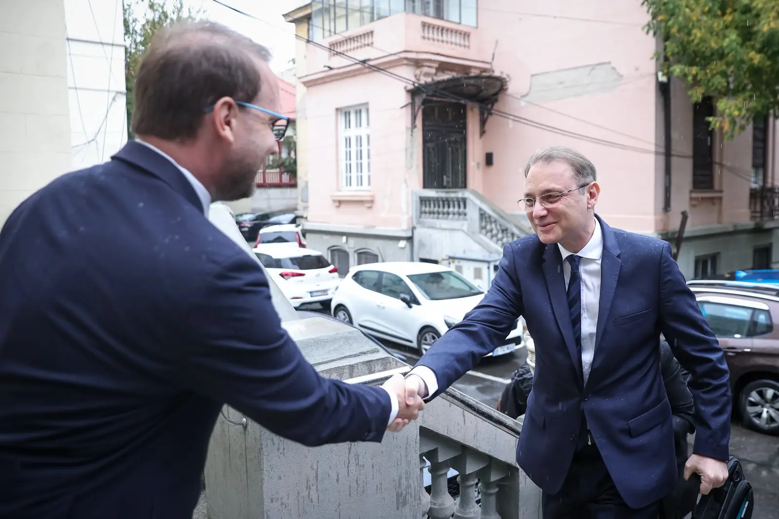 Dominic Fritz și Luca Niculescu discută soluția guvernamentală
