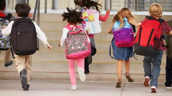 Elevii nu merg la școală luni, 5 octombrie, Ziua Educației