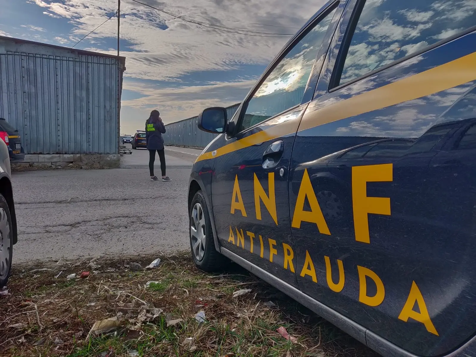 Evaziune fiscală de milioane de lei prin intermediul unor firme care aduc muncitori asiatici