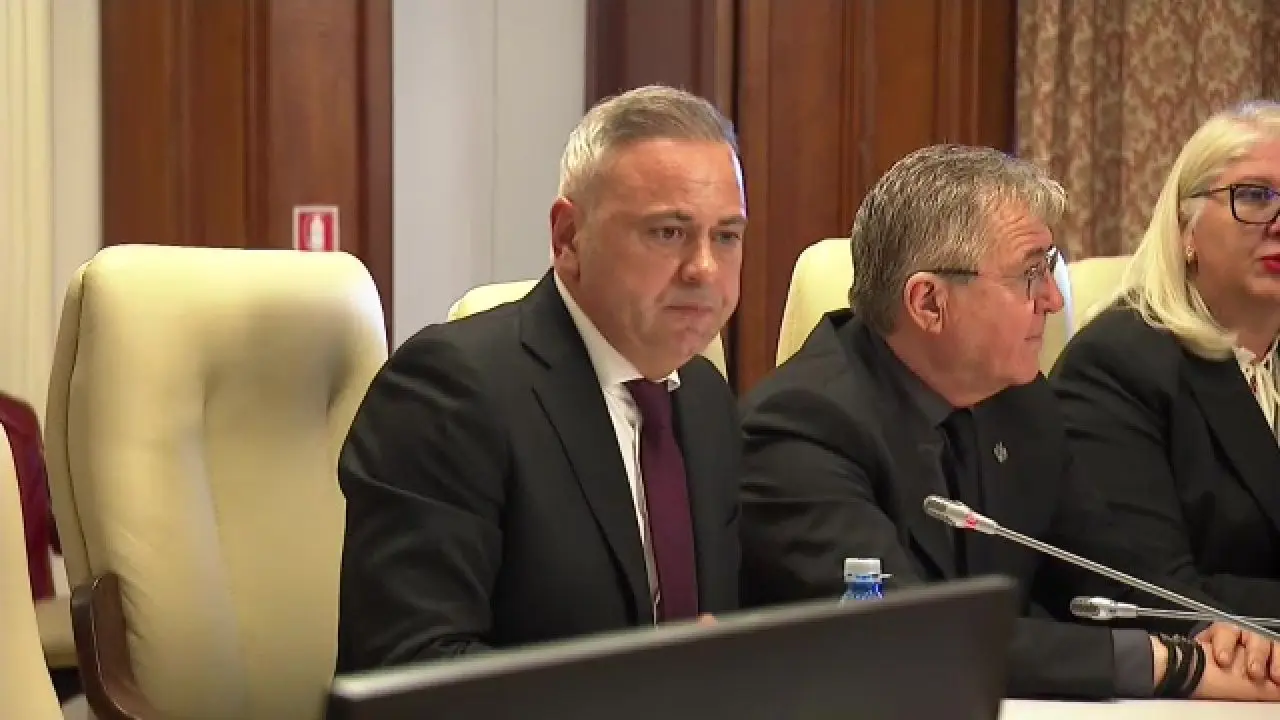 Scântei în Parlament: Florin Barbu, somat să dea explicații pentru „afacerea stufului