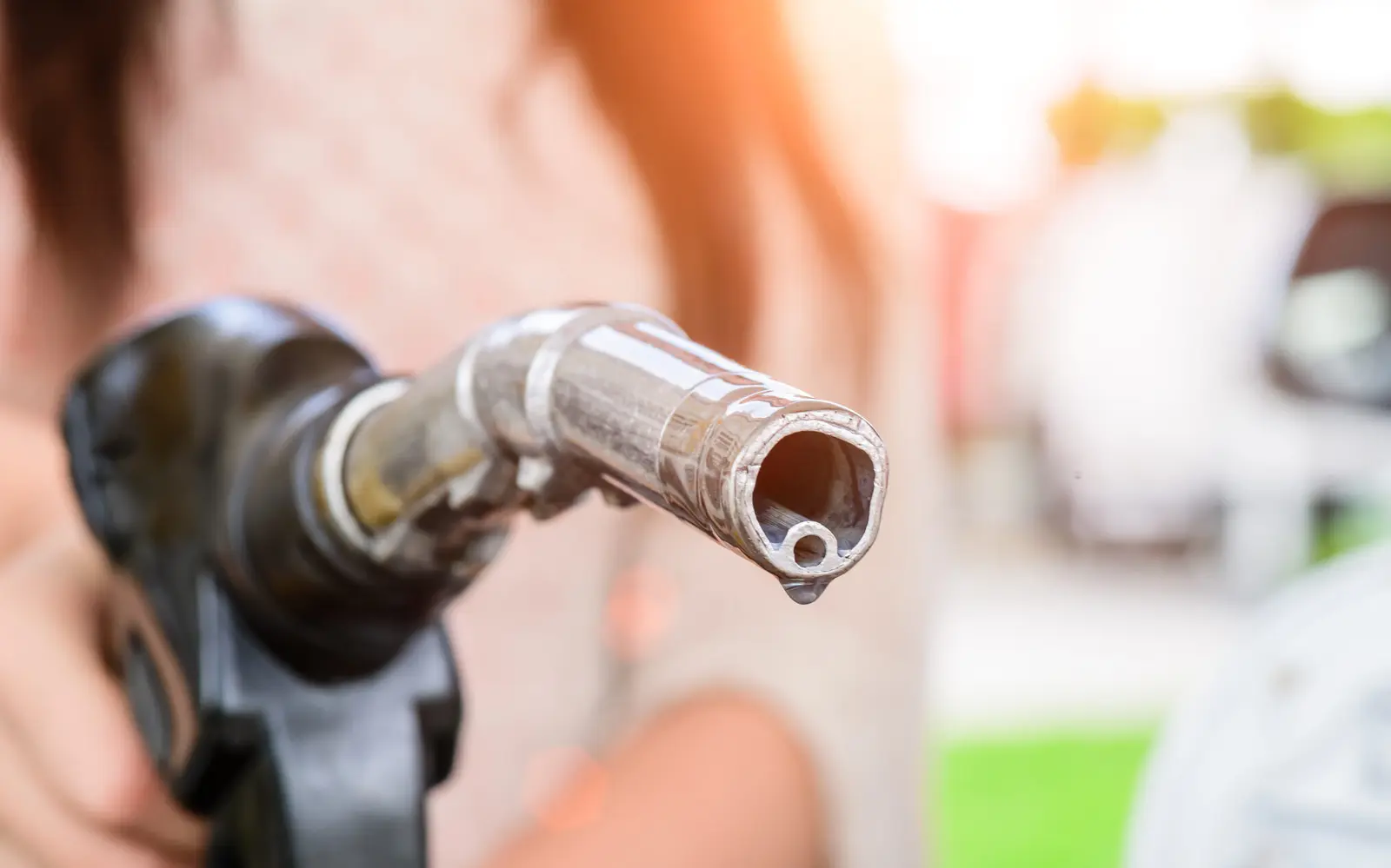 Motorina va rămâne scumpă până în 2027, iar Comisia Europeană vizează consolidarea rafinăriilor din UE