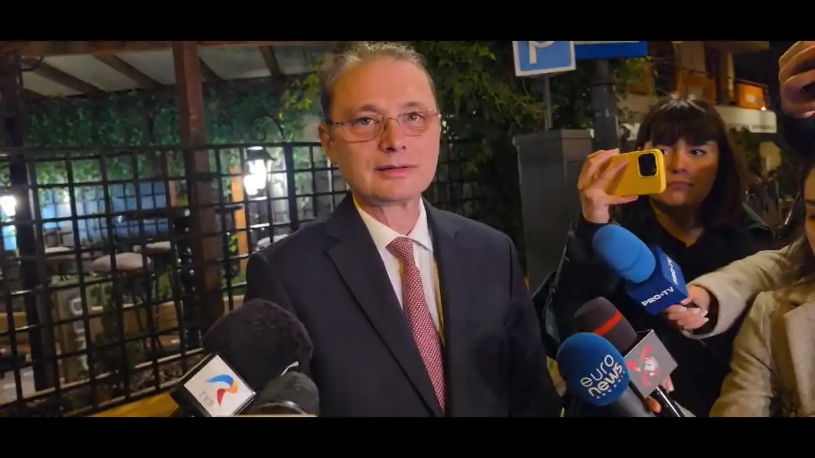 Niculescu susține Neacșu: „E un om competent
