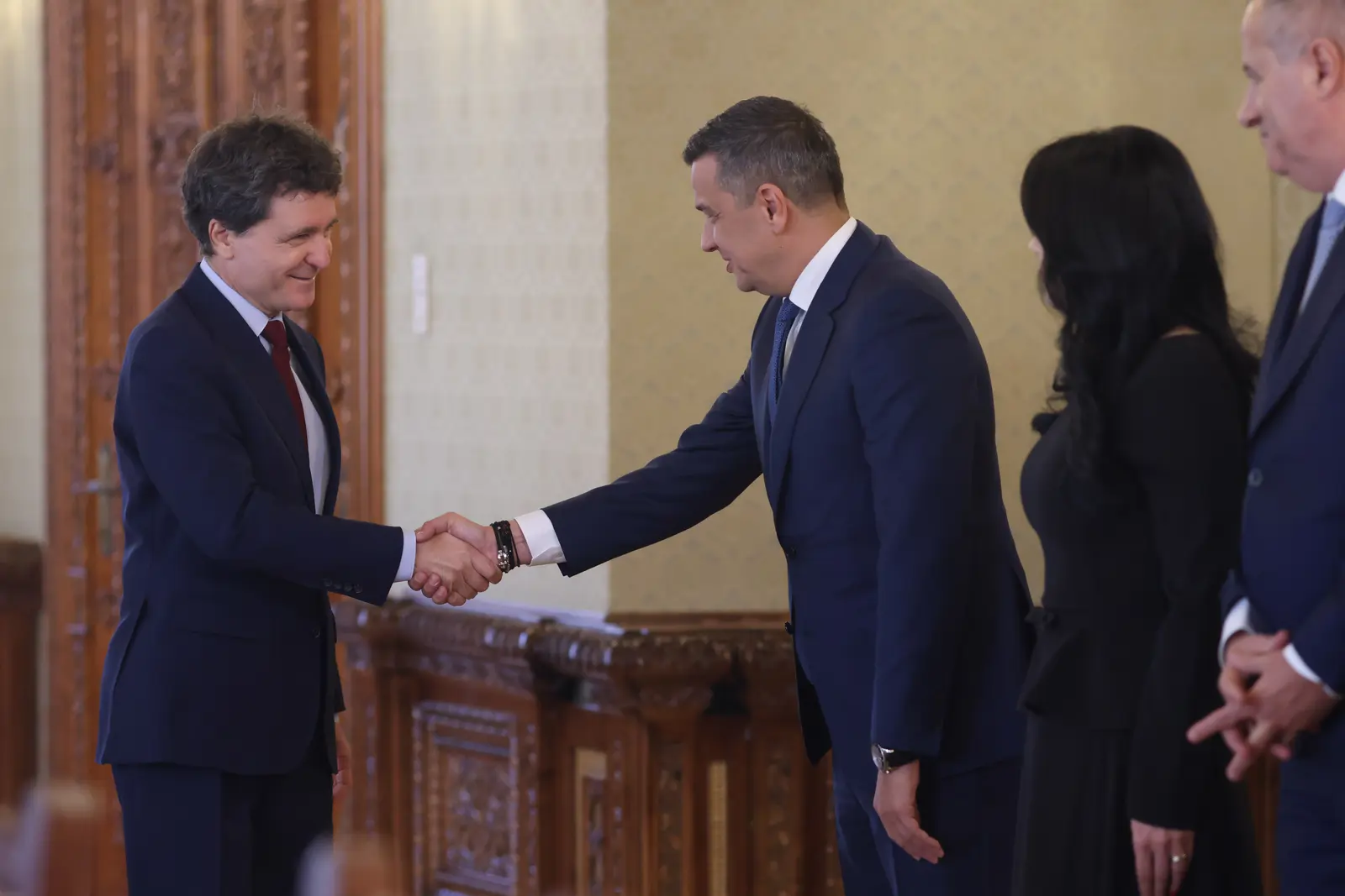 PSD: între frica de răspundere și dorința de putere, pregătind un cabinet hibrid cu miniștri politici și tehnocrați