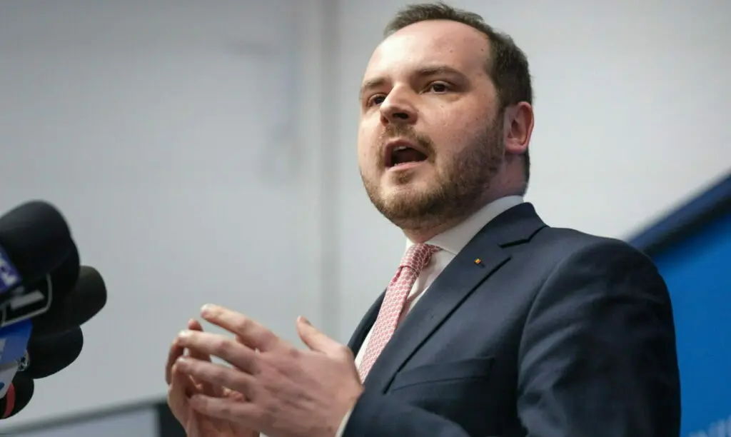 Rogobete, replică ironică pentru Bolojan la revenirea în Ministerul Sănătății