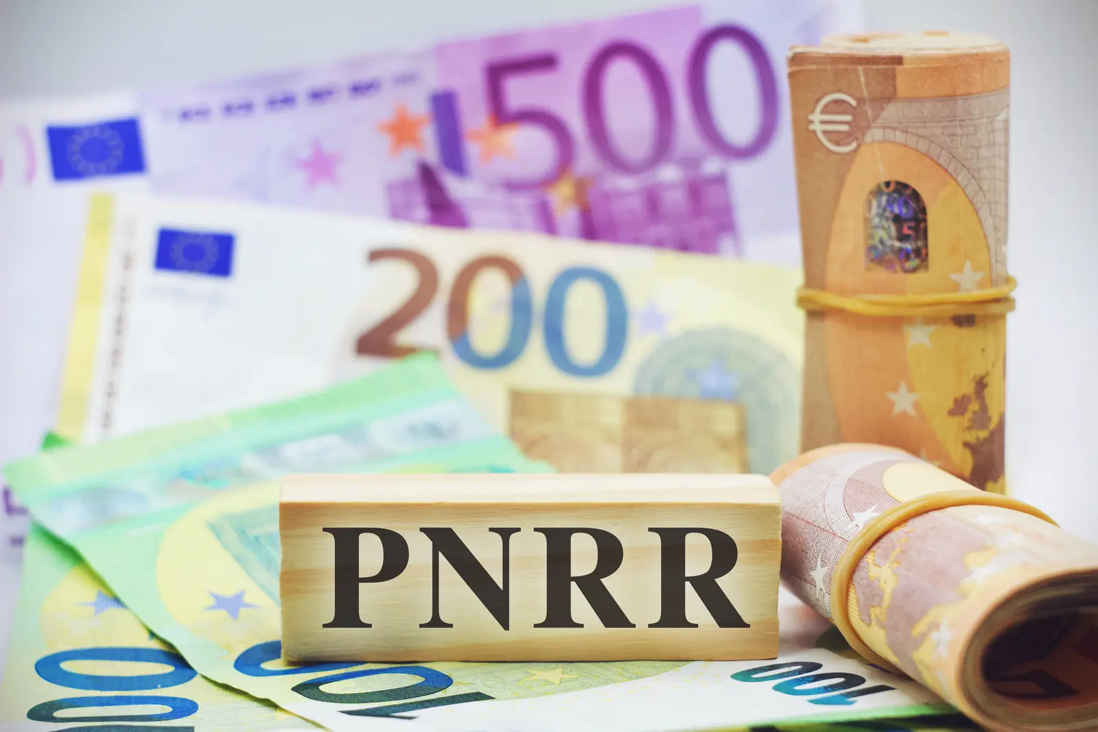 România ar putea primi peste 1,4 miliarde de euro în noiembrie din cererea 5 PNRR