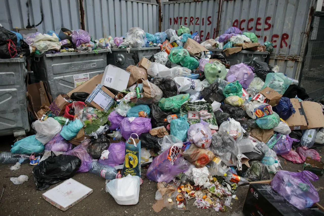 Sector 1: Taxa de gunoi de 9,99 lei/lună devine realitate din 2027