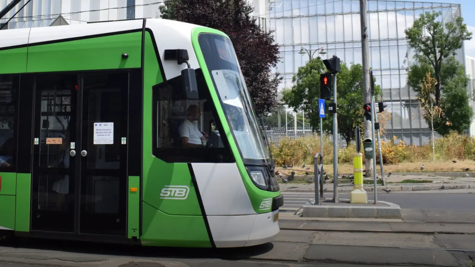 Cinci linii de tramvai cu trasee modificate și una suspendată în zona Calea Rahovei